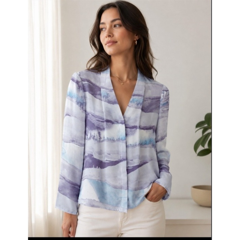 Babaton Aritzia Women Akira Blouse Watercolor Abstract Landscape V-Neck Small